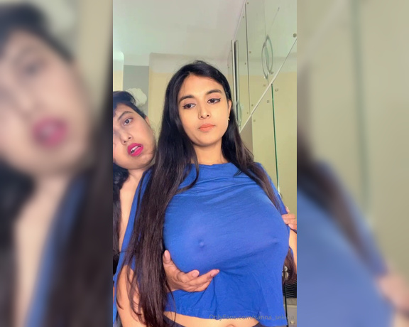 Sanna and Selena aka sanna_selena OnlyFans Video - Selena rubbing sannatis niippple