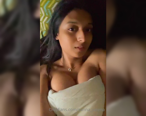 Sanna and Selena aka sanna_selena OnlyFans Video - Rate my body bby