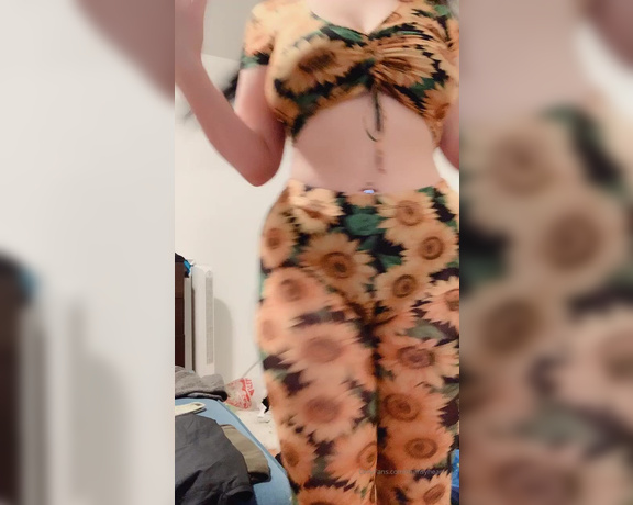 Mimsy Heart aka mimsyheart OnlyFans Video - coachella outfit even though its not till october