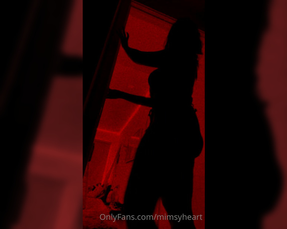 Mimsy Heart aka mimsyheart OnlyFans Video - longer clips i found from my silhouette challenge