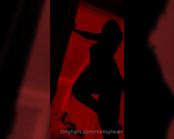 Mimsy Heart aka mimsyheart OnlyFans Video - longer clips i found from my silhouette challenge