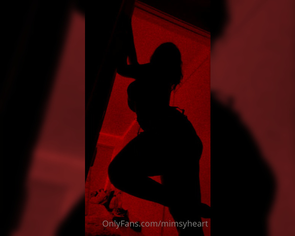 Mimsy Heart aka mimsyheart OnlyFans Video - longer clips i found from my silhouette challenge