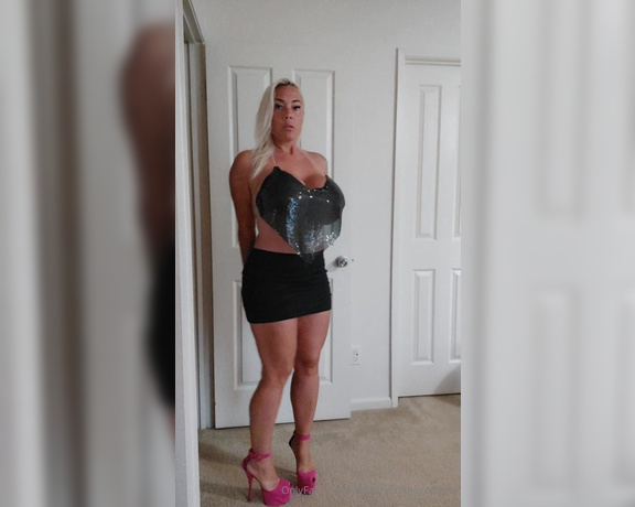 Mrs pineapple goddess aka mrspineapplegoddess OnlyFans Video - Sexy Saturday