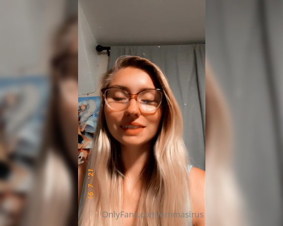 Emma Sirus aka emmasirus OnlyFans Video - Heres just a quick update about my walls, Im so excited to cover them up even