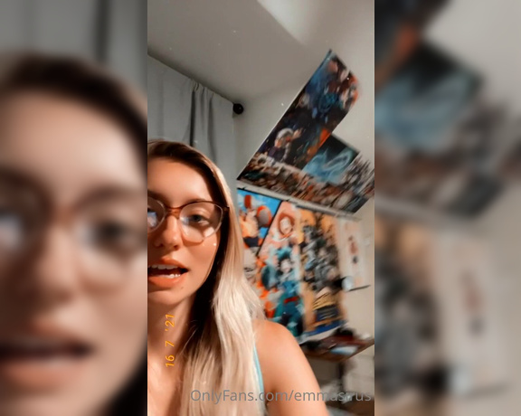 Emma Sirus aka emmasirus OnlyFans Video - Heres just a quick update about my walls, Im so excited to cover them up even