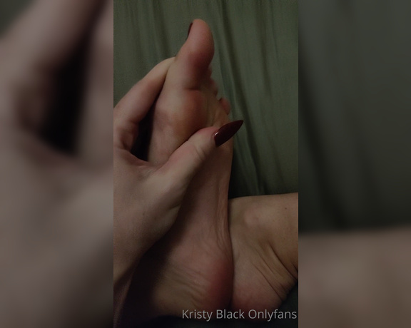 Kristy Black aka kristyblack OnlyFans Video - Some of you wrote me that its pity that I dont post feet clips and bare