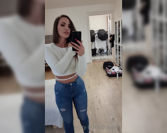 Kristy Black aka kristyblack OnlyFans Video - Im short even with high heels