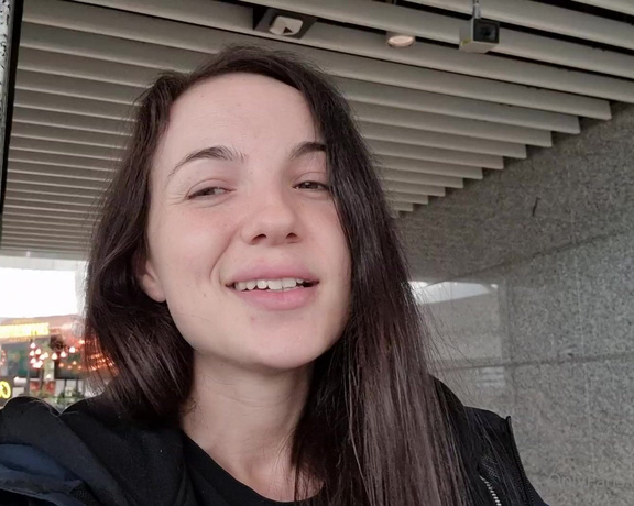 Kristy Black aka kristyblack OnlyFans Video - Just waiting at the airport for my flight to Montenegro to shoot a loooot of stuff