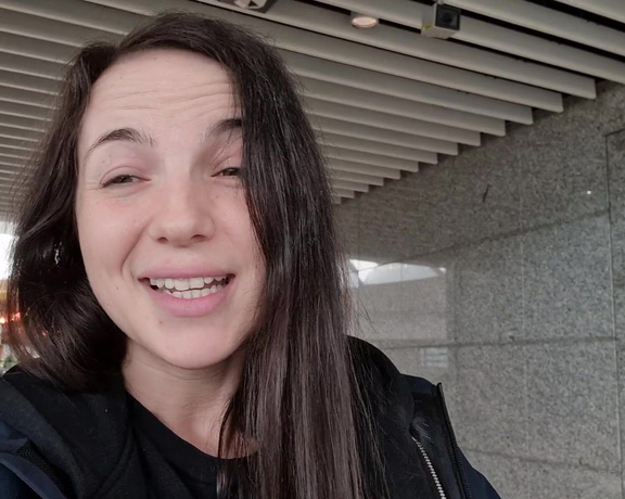 Kristy Black aka kristyblack OnlyFans Video - Just waiting at the airport for my flight to Montenegro to shoot a loooot of stuff