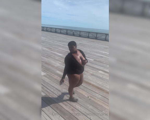 Niamilkmarie aka niamilkmarie OnlyFans Video - Playing with my pussy at the beach Unedited Version