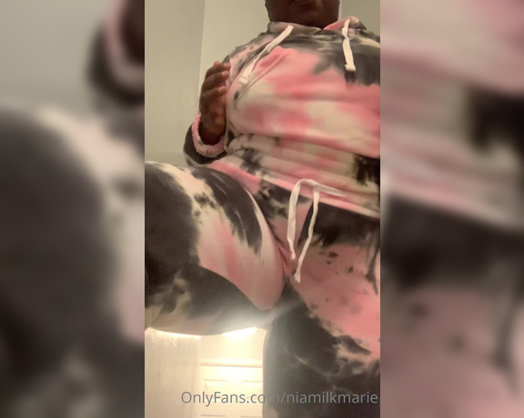 Niamilkmarie aka niamilkmarie OnlyFans Video - Milk Got That Body