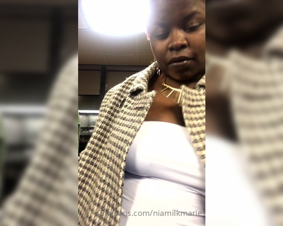 Niamilkmarie aka niamilkmarie OnlyFans Video - Full Waffle House Video