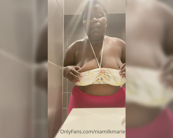 Niamilkmarie aka niamilkmarie OnlyFans Video - For My OnlyFans