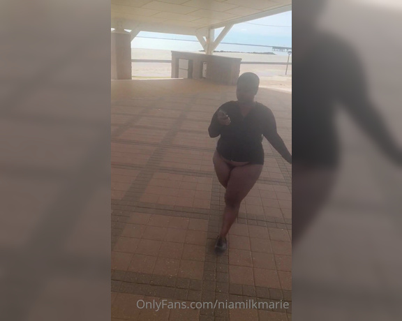 Niamilkmarie aka niamilkmarie OnlyFans Video - At The Beach Lit