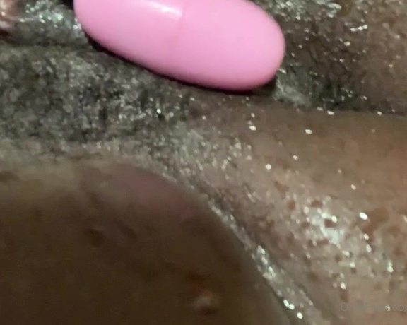 Niamilkmarie aka niamilkmarie OnlyFans Video - My fan asked me to drop a Squirt VIDeo Here You go love thanks for Subscribing