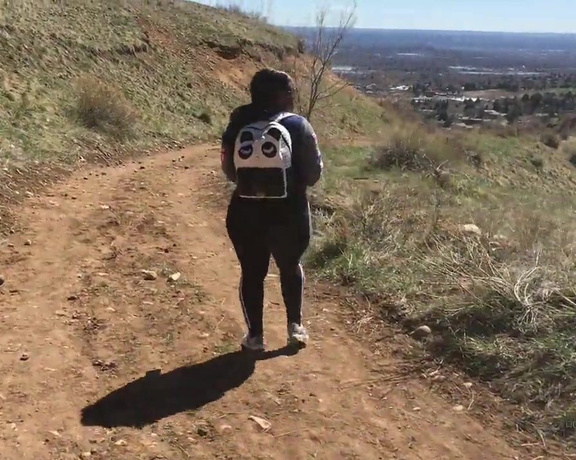 Dirtydianadtx aka dirtydianadtx OnlyFans Video - got to show my ass off a little bit in colorado even tho i was forced