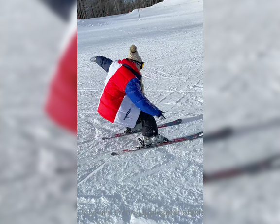 AJ Applegate aka ajapplegatevip OnlyFans Video - My first time skiing in Aspen  Ainda bem que tenho uma bunda grande