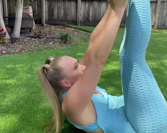 AJ Applegate aka ajapplegatevip OnlyFans Video - Are you ready to make that core burn  Heres a killer ab workout for you