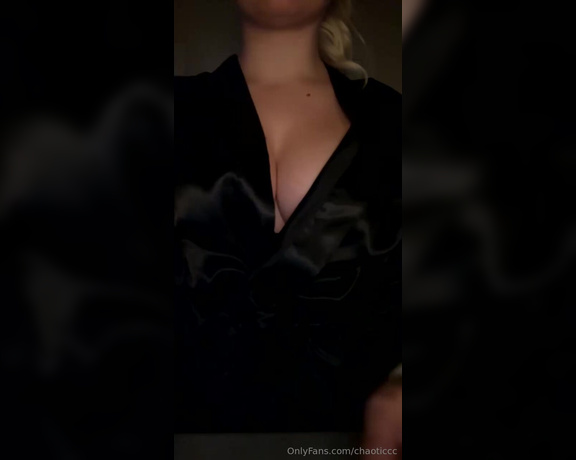 Whitney aka chaoticcc OnlyFans Video - My ear drum is busted