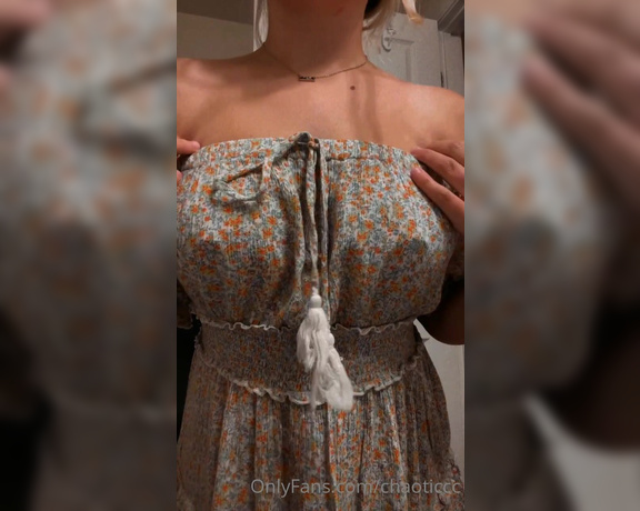 Whitney aka chaoticcc OnlyFans Video - Slight striptease in my favorite dress