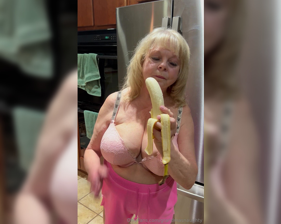 GrandmasNaughty aka grandmasnaughty OnlyFans Video - I love bananas