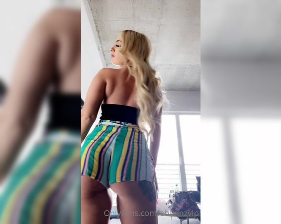 Elana Bunnz aka ebunnzvip OnlyFans Video - I think my shorts a little short today what do you guys think Okay to wear