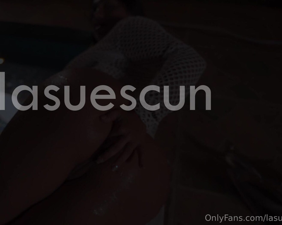 Alejandra Suescun aka lasuescun OnlyFans Video - What about fucking in the pool Dont miss this preview