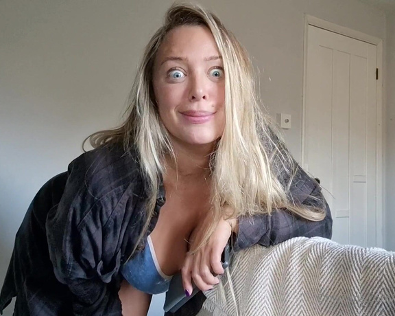 Beth Bennett aka bethundressed OnlyFans Video - what happens when your step sis catches you in her panties