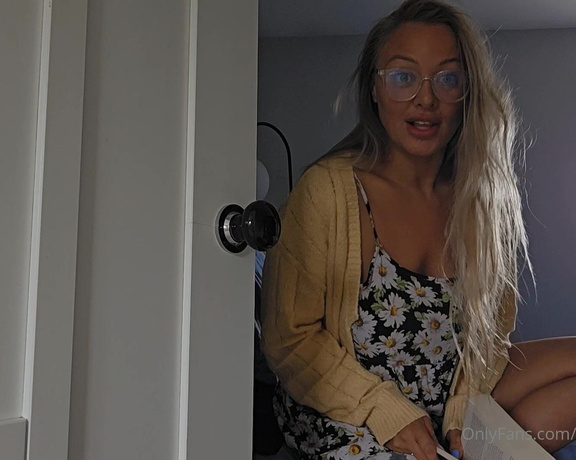 Beth Bennett aka bethundressed OnlyFans Video - Jerking off infront of your friends hot mum