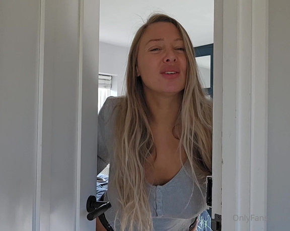 Beth Bennett aka bethundressed OnlyFans Video - my nosey step brother just wont stay out of my business