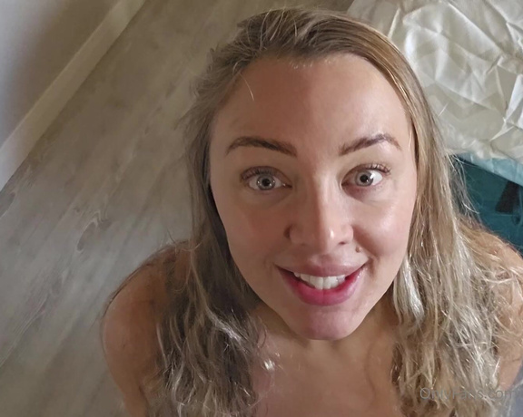 Beth Bennett aka bethundressed OnlyFans Video - am I begging you to cum on my face