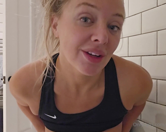 Beth Bennett aka bethundressed OnlyFans Video - caught my step dad in the shower