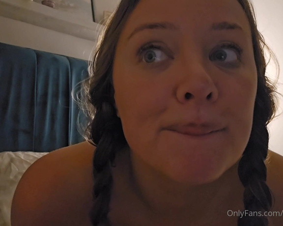 Beth Bennett aka bethundressed OnlyFans Video - The Red LightGreen Light Game _ Big Tits Edition