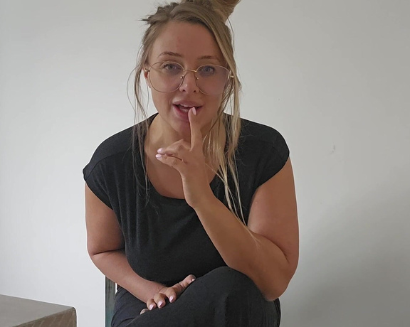 Beth Bennett aka bethundressed OnlyFans Video - it seems youre having a little problem satisfying your wife in the bedroom