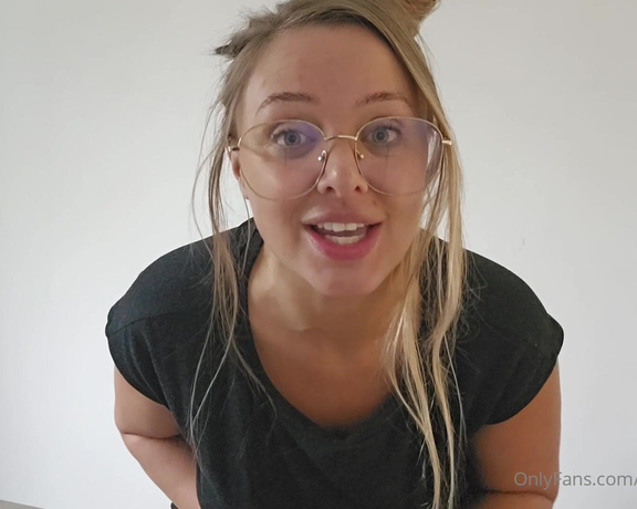 Beth Bennett aka bethundressed OnlyFans Video - youre simply not lasting long enough in the bedroom