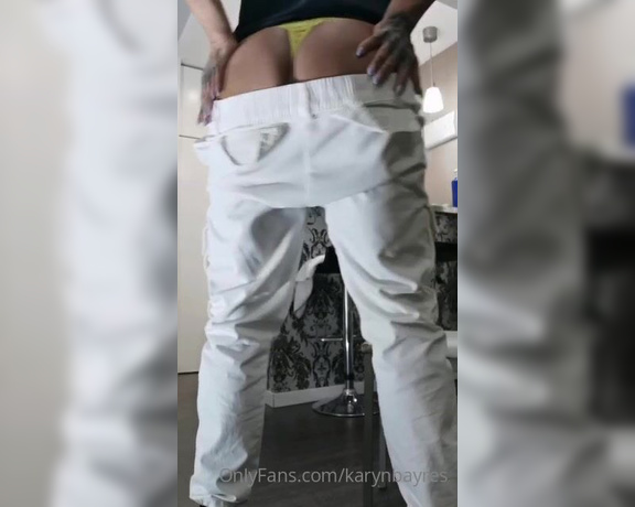 Karyn Bayres aka labayresonfire OnlyFans Video - Hola chicos  Éste es un pequeño vídeo de la emisión en vivo que hice hoy