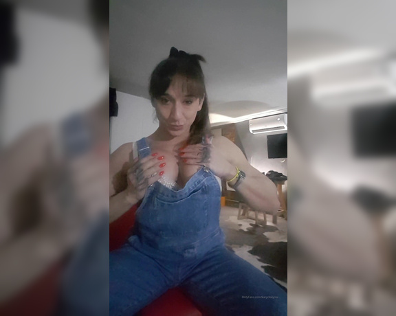 Karyn Bayres aka labayresonfire OnlyFans Video - Good