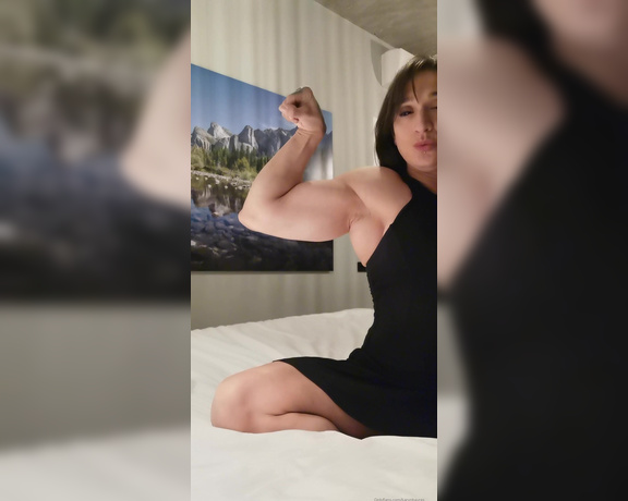 Karyn Bayres aka labayresonfire OnlyFans Video - Sexy posing with black dress