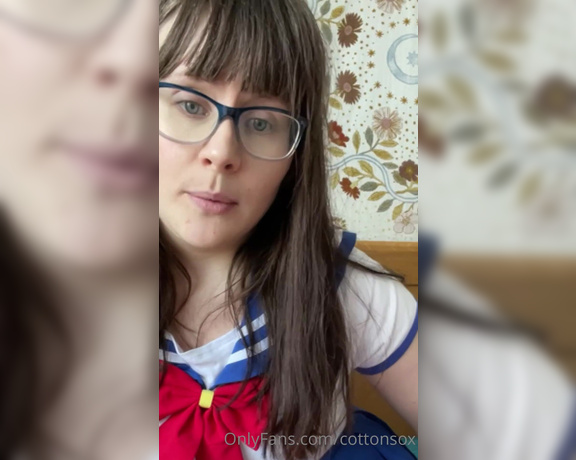 Alice CottonSox aka cottonsox OnlyFans Video - Little chat with my favourite people