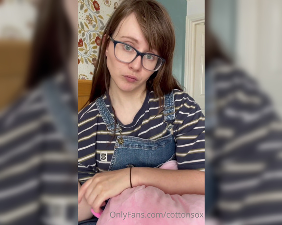 Alice CottonSox aka cottonsox OnlyFans Video - My selfie stick came and heres a vlog in which I ramble and do nothing sexy