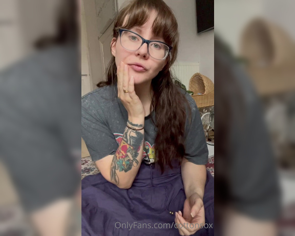 Alice CottonSox aka cottonsox OnlyFans Video - Just a very sfw introduction to my new little friend Love u