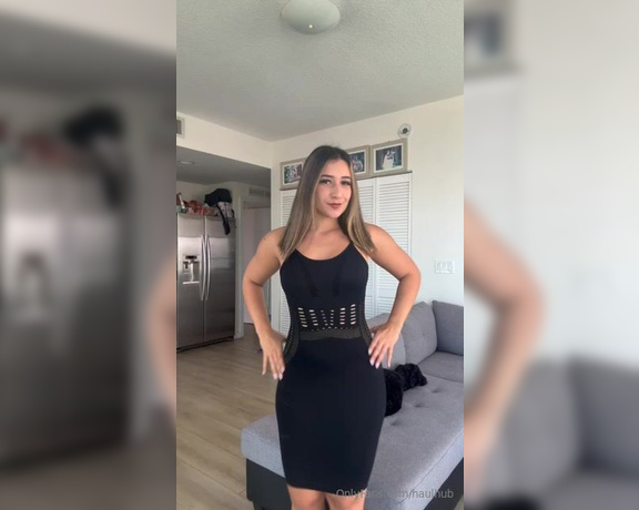 Desy Gato aka haulhub OnlyFans Video - I just feel smoking hot