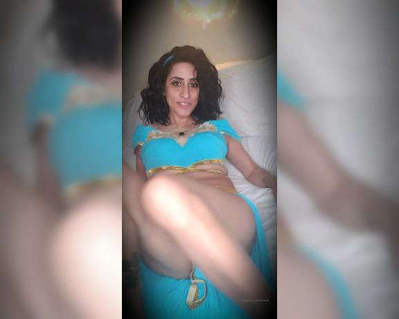 Imanxo aka imanxo OnlyFans Video - Princess Jasmine is about to indulge