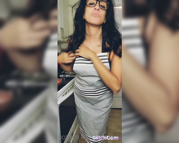 Imanxo aka imanxo OnlyFans Video - Egyptian Canadian Shakshookah Fusion