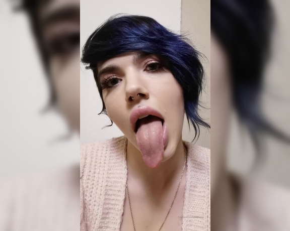 Lizbetheden - Thank yall for reaching my last tip goal! heres a longer tongue play video! if we rea Xy (09.01.2020)