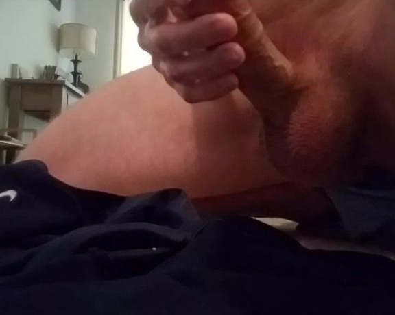 Studseanjohnson - Back from my trip!!! Great to be home, but a ton of shit to do today. Horny as alway y (17.10.2019)