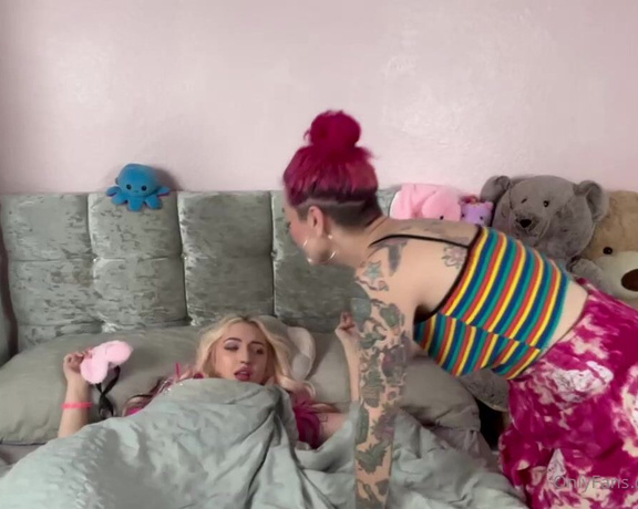 Kitty Marie aka kiittymarie OnlyFans Video - ITS MY BIRTHDAY of course tangerineboo gave me a surprise