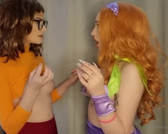 Kitty Marie aka kiittymarie OnlyFans Video - THE MYSTERY GANG FINDS A CLUE Velma and daphne are hard at work, as always