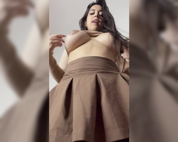 Vivi Tarantino aka vivitarantino OnlyFans Video - Quiero tus manos en mi cuerpo