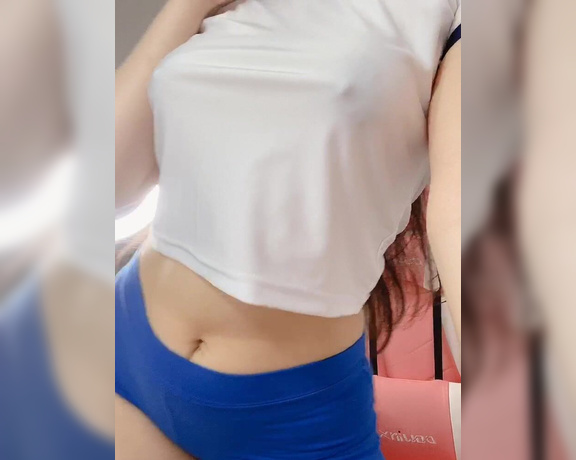 Vivi Tarantino aka vivitarantino OnlyFans Video - Prefieren videos o fotos